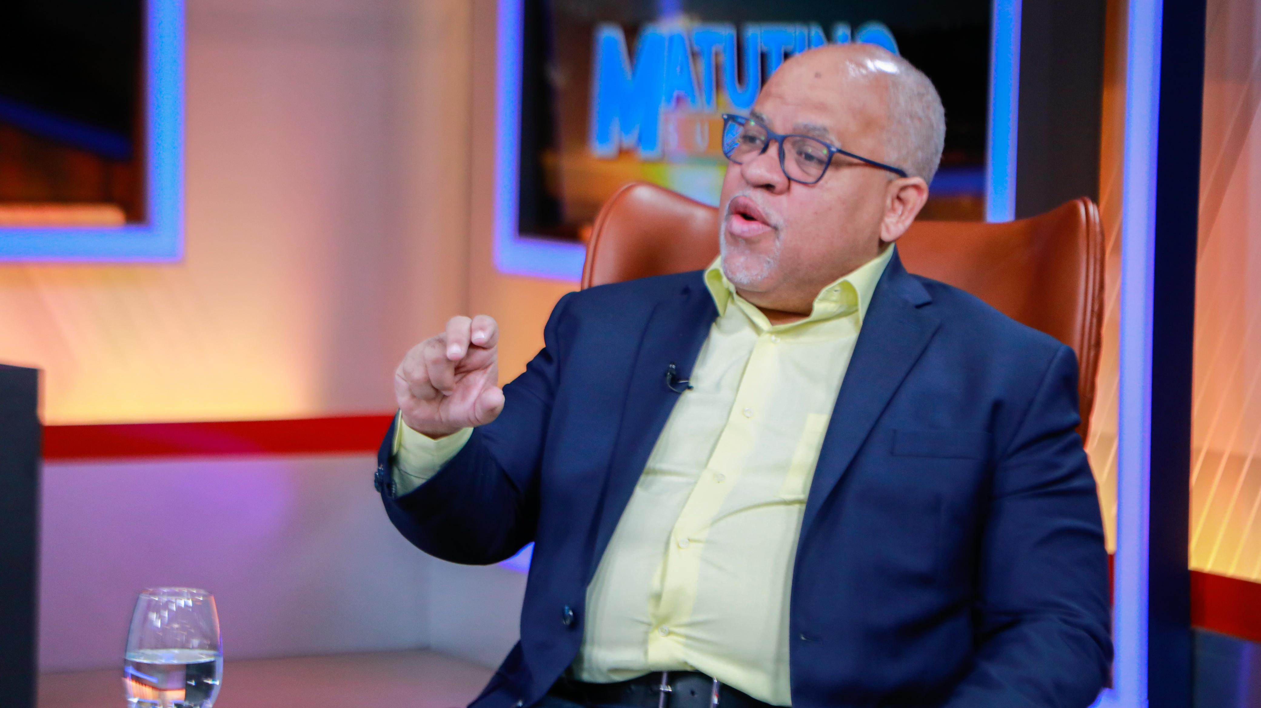 Entrevista A Fabricio En Matutino TV